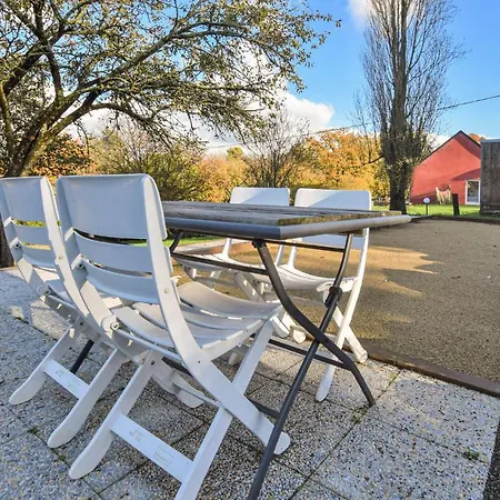 Feriehus Stunning In La Lucerne-doutremer With 4 Bedrooms And Wifi La Lucerne-dʼOutremer